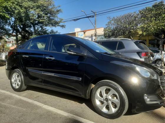 HYUNDAI HB20S 1.6 COMFORT STYLE 16V FLEX 4P MANUAL